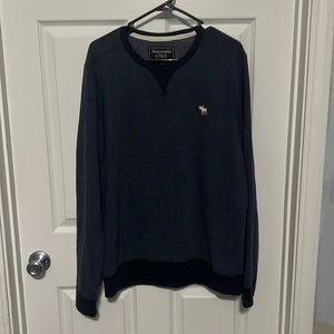 Navy Abercrombie & Fitch sweatshirt
